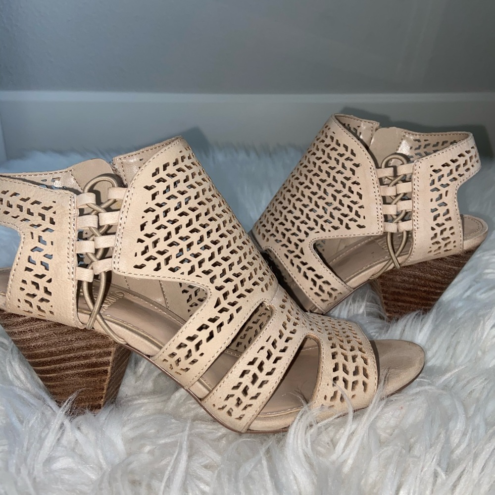 Vince Camuto casual beige heels